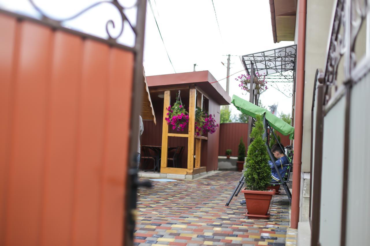 U Maksa Hotel Solochin Exterior photo